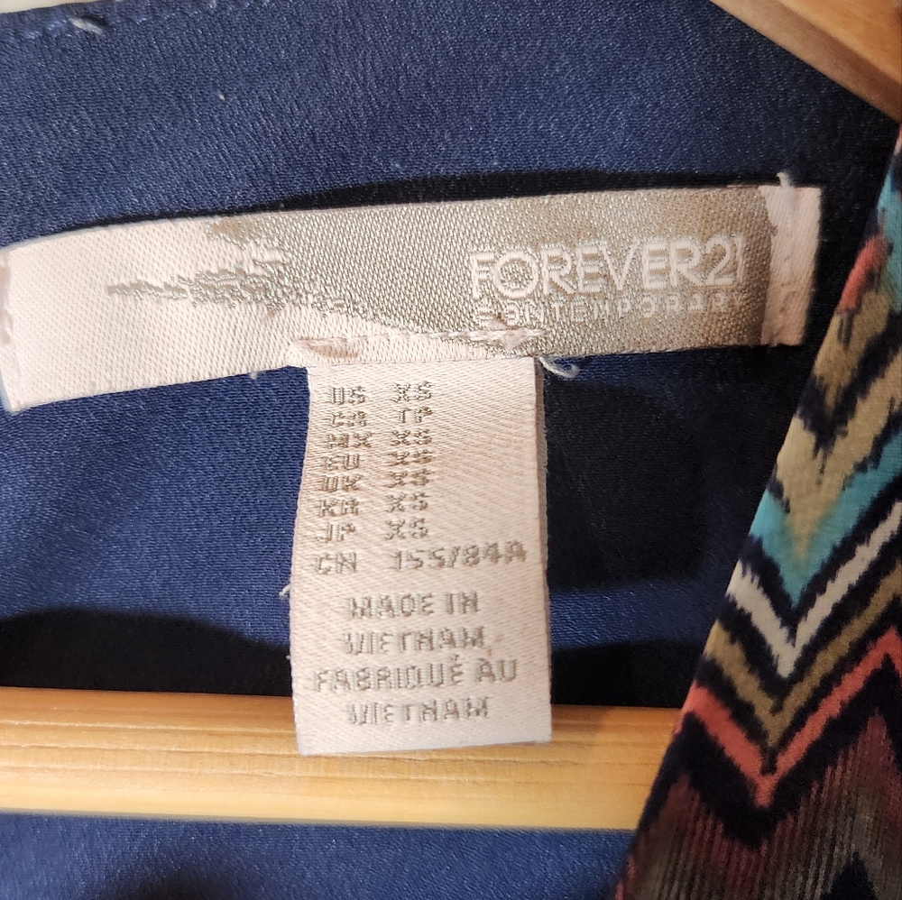 Forever 21 OS‎ XS Tunic Dress - Picture 3 of 13